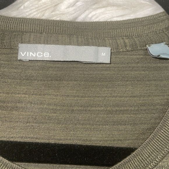 Vince t-shirt mens size medium olive Crew Neck - Picture 6 of 9